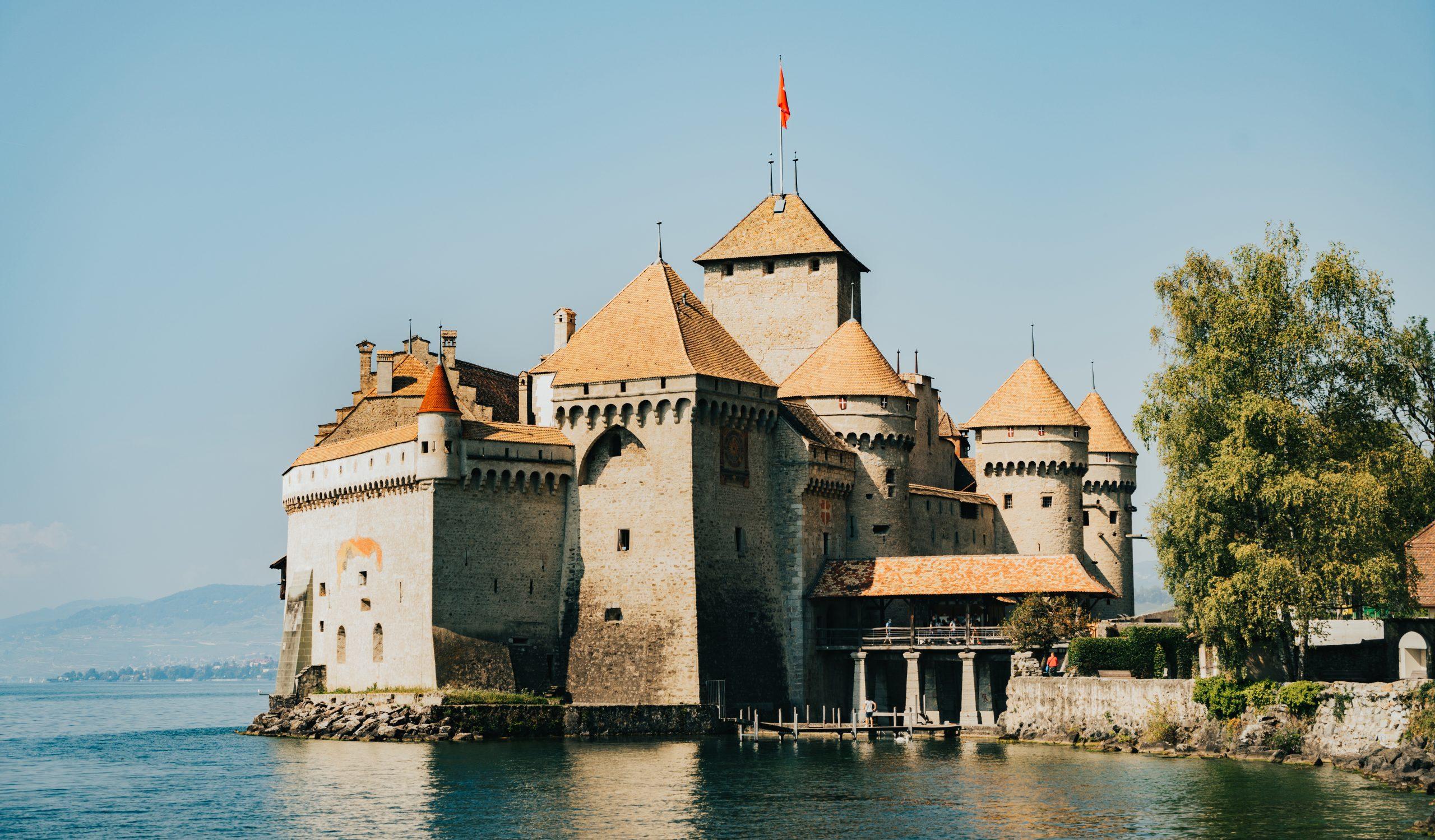 schloss chillon montreux scaled