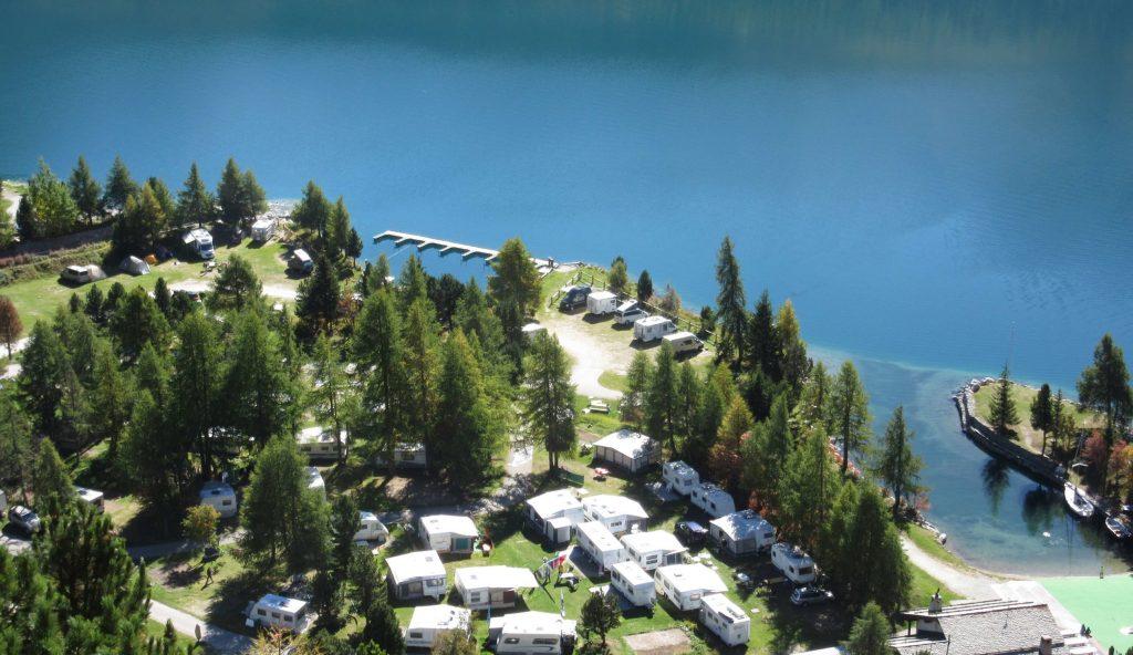 camping-en-bord-de-lac-suisse