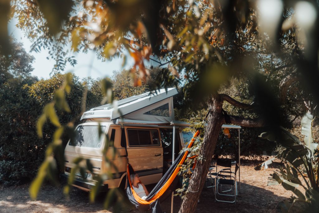 korsika ile rousse campingplatz camping les oliviers camper