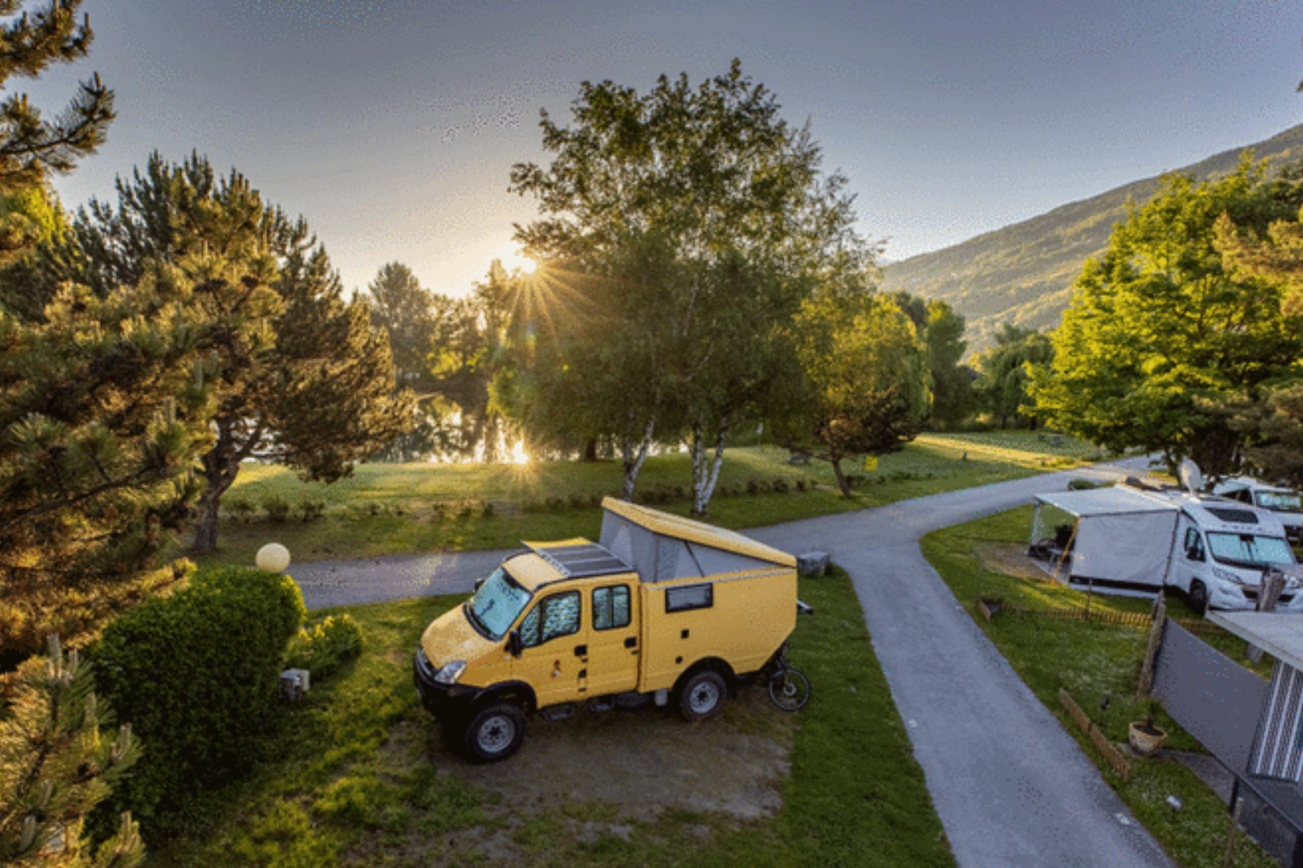 Ob sonnig oder schattig, ob Premium oder Standard: auf dem TCS Camping in Sion findest du sicher den für dich passenden Platz.