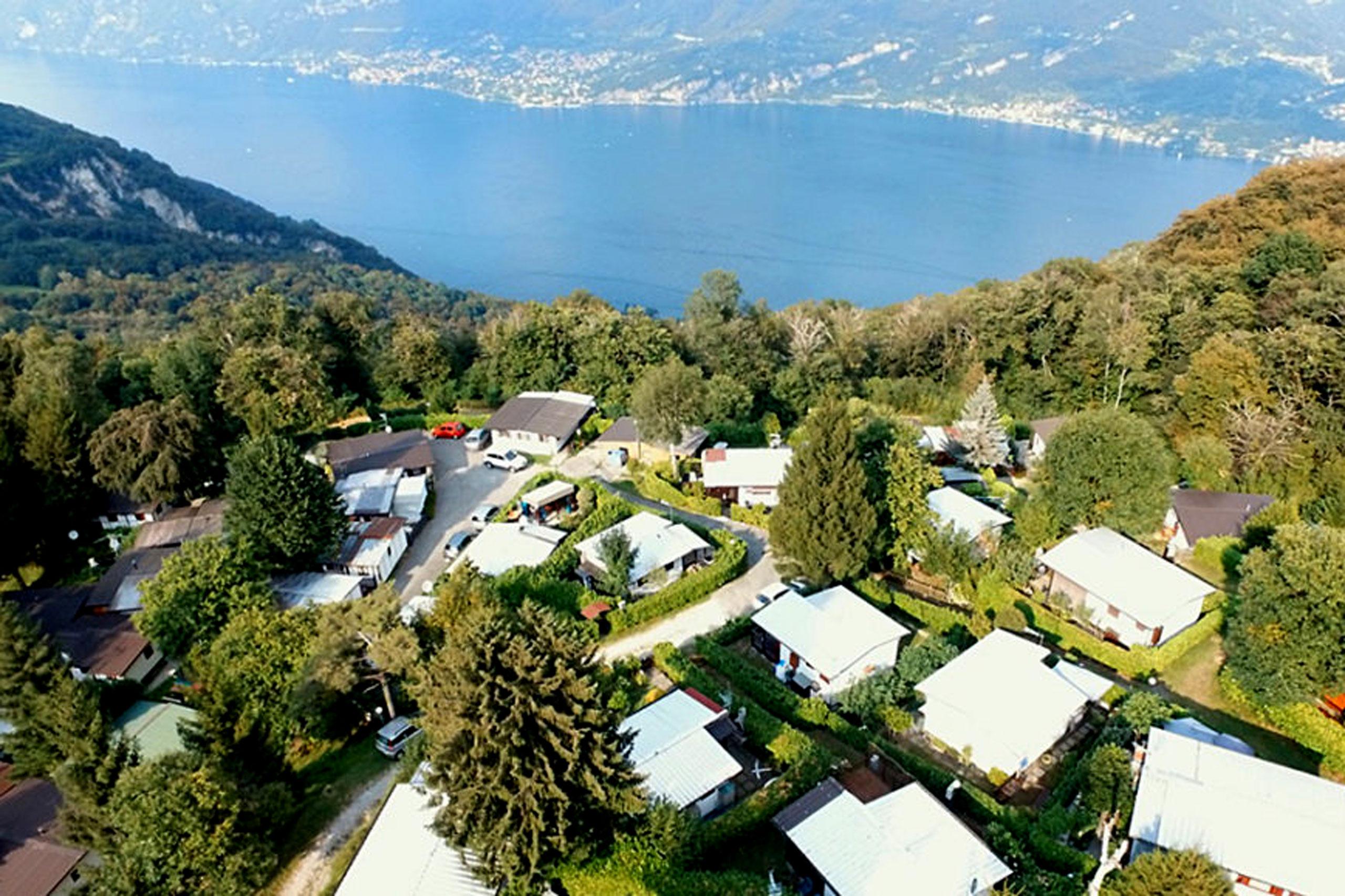 Ein Blick über den Comer See bietet sich perfekt vom Camping Ghisallo aus. Copyright: Camping Ghisallo