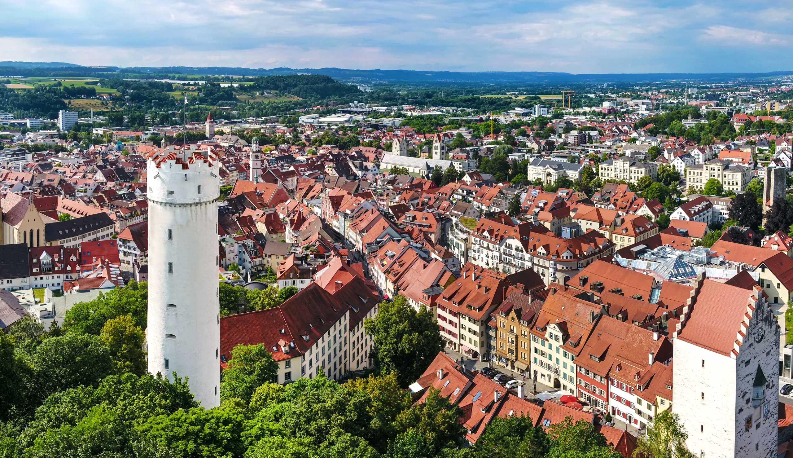 Staden Ravensburg ligger i det populära mrådet Bodensjön-Övre Schwaben-Allgäu och kallas även för tornstaden.