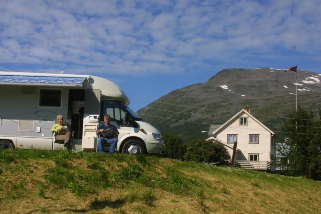 På Altafjord Camping er du omgitt av vakker natur. Copyright: Altafjord Camping