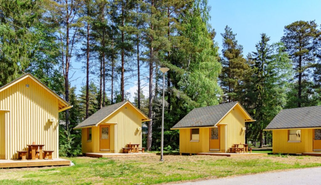 Finsk arkitektur midt i naturen er en del av Yyteri Resort & Camping. Copyright: Yyteri Resort & Camping