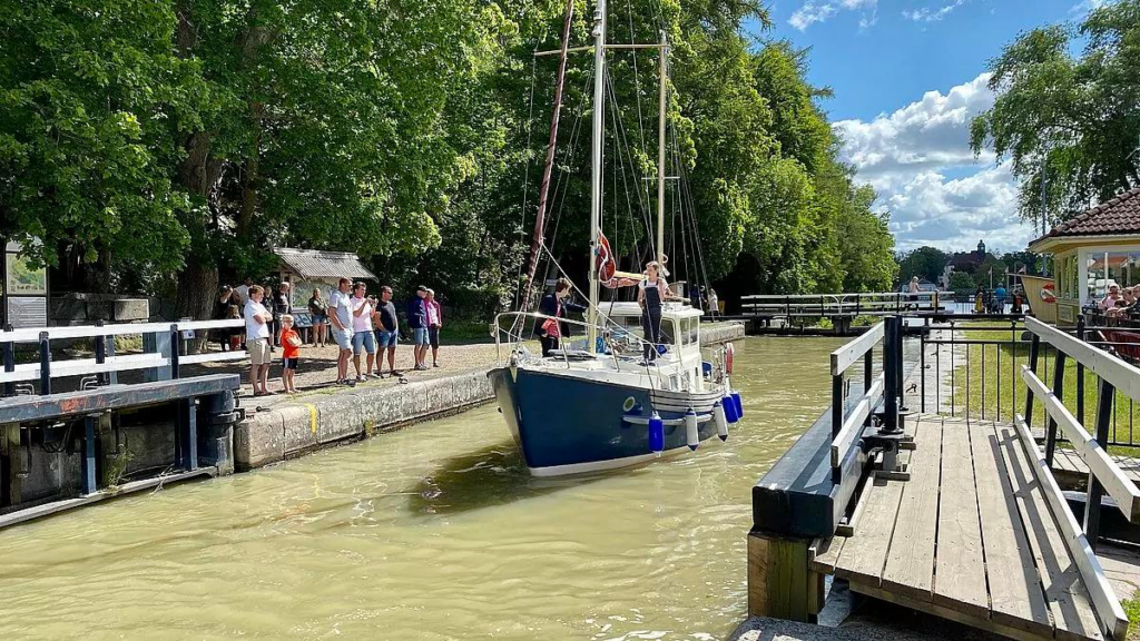 Det er svært populært å besøke Göta kanal om sommeren. Copyright: Helena Bergström