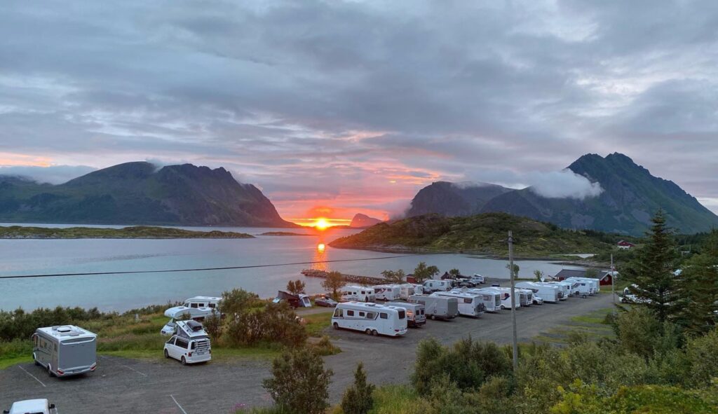 The atmosphere at Lyngvær Lofoten Bobilcamping is quiet and almost mystical. Copyright: Lyngvær Lofoten Bobilcamping