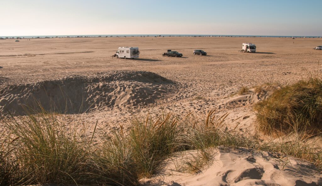 På din campingtur i Danmark kan du endda køre på nogle strande med din autocamper eller campingvogn. Copyright: Marielle Janotta