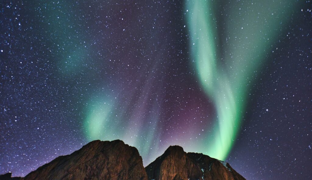 Nordlyset kan ses på himlen i Norge fra midten af august - og det er ganske enkelt betagende. Copyright: Matt Houghton, Unsplash.com