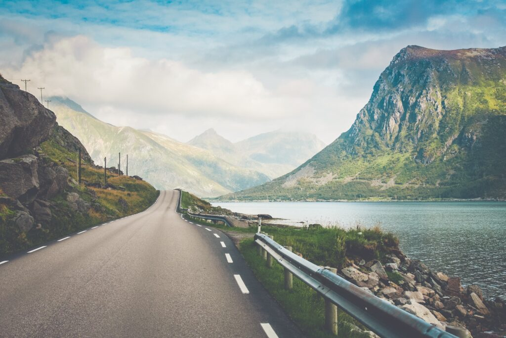 Landevejene er fantastiske i Norge.